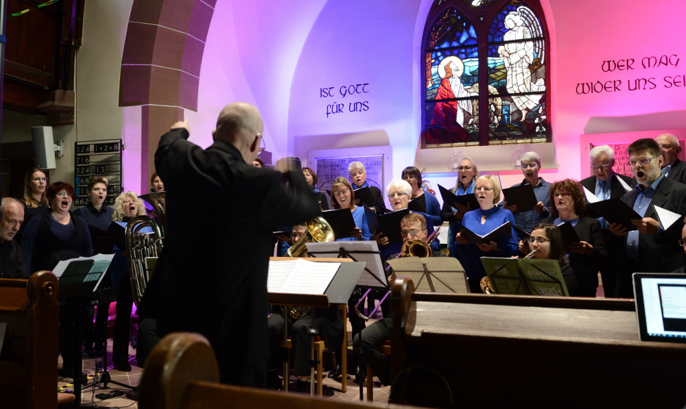 Conquest of Paradise mit Chor und Quintett ohne Namen - Foto: Harmonie Palmbach - Simone Faas